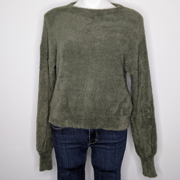 Express Sweaters - ✨3/$15 Express Green Feather Eyelash Fuzzy Long Sleeve Sweater XS